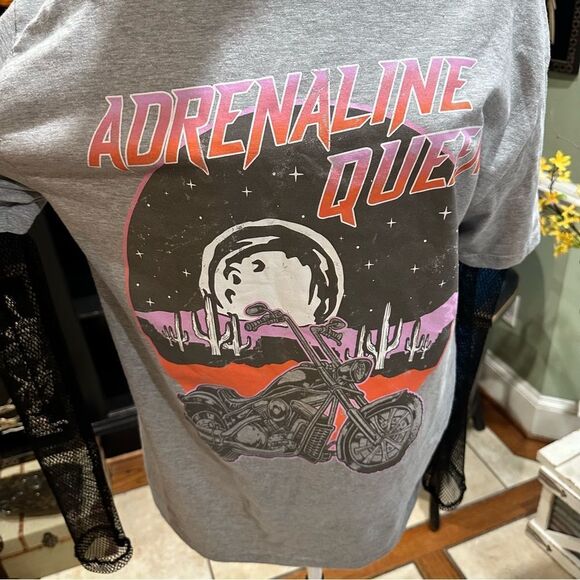 Persaya Adrenaline Queen Fishnet Sleeve T-Shirt Size Medium - Picture 2 of 9